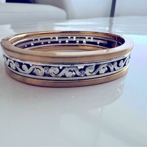 Bangle bracelet